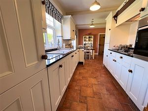 Photo 28- click for photo gallery